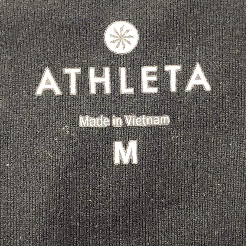 Athleta Stride Bare to Run Reflective Trim Knicker - Picture 5 of 13
